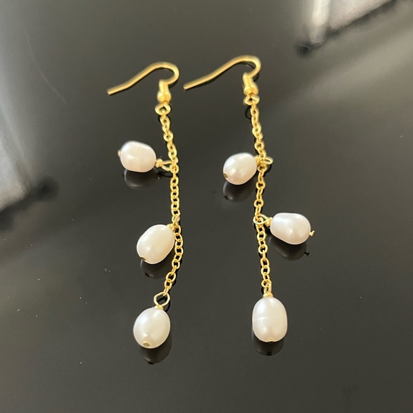 Handmade Jewelry - Handcrafted Pearl Drop Earrings